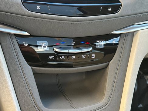 Used 2025 Cadillac XT5 Premium Luxury w/ Technology Package image 29