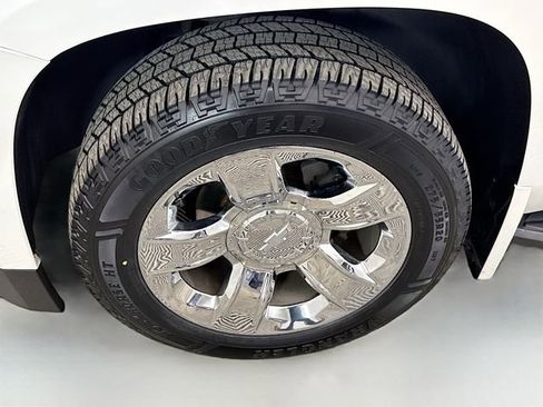 Used 2018 Chevrolet Tahoe LT image 35