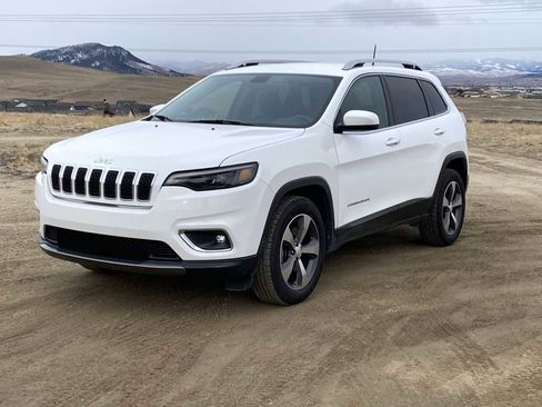 Used 2019 Jeep Cherokee Limited image 11