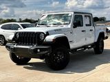 Used 2023 Jeep Gladiator Willys image 2