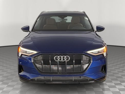 Used 2022 Audi e-tron Premium w/ Convenience Plus Package AWD/4WD image 6
