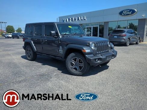 Used 2018 Jeep Wrangler Unlimited Sport S AWD/4WD image 1