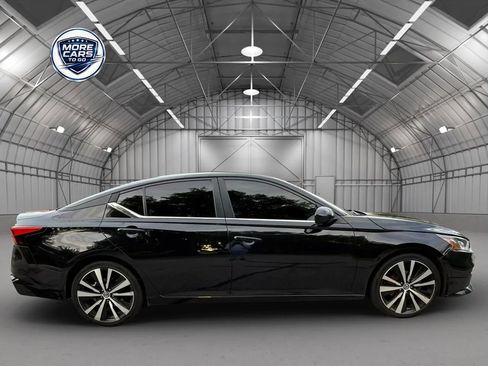 Used 2021 Nissan Altima 2.5 SR FWD image 7