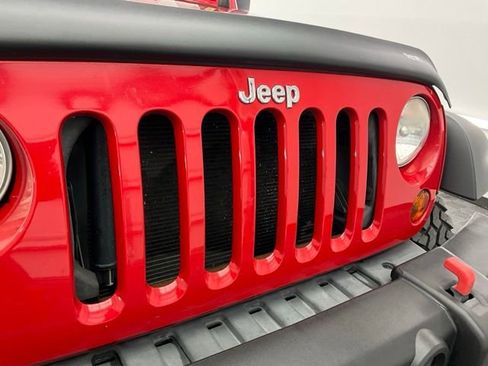 Used 2011 Jeep Wrangler Unlimited Sport image 27