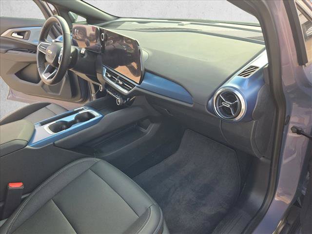 Used 2024 Chevrolet Equinox EV LT FWD image 21