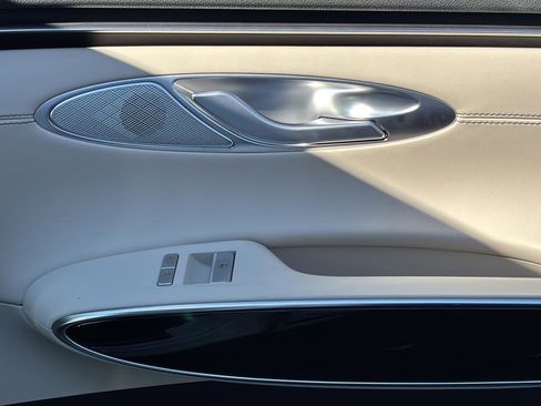 Certified 2026 Genesis GV70 2.5T image 37