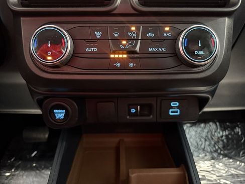 Used 2023 Ford Maverick Lariat w/ Equipment Group 500A Standard image 40