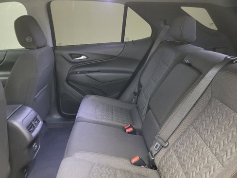 Used 2023 Chevrolet Equinox LT image 18