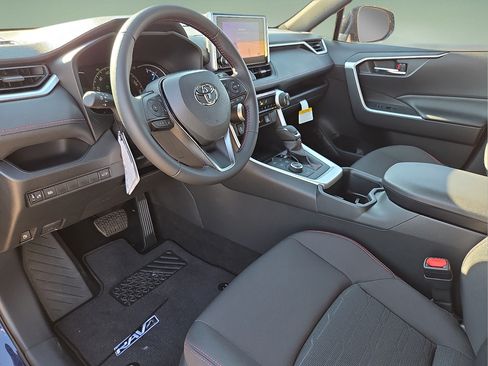 Certified 2025 Toyota RAV4 SE AWD/4WD image 19