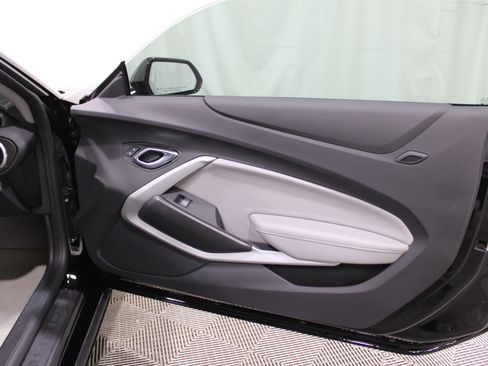 Used 2020 Chevrolet Camaro LT w/ RS Package image 27