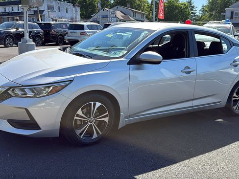 Certified 2022 Nissan Sentra SV FWD image 3