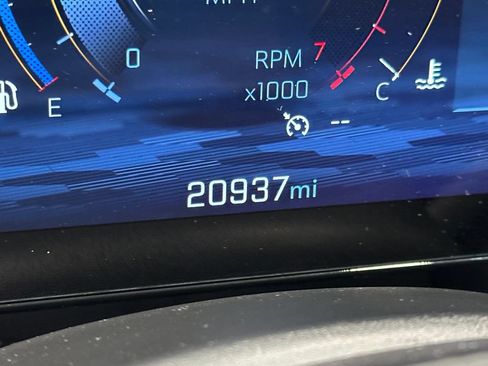 Used 2026 Chevrolet Equinox LT AWD/4WD image 18