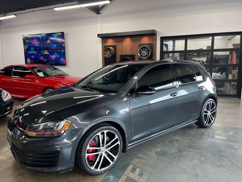 Used 2017 Volkswagen GTI 4-Door FWD image 5