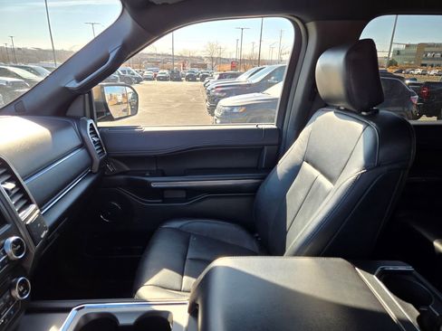 Used 2018 Ford Expedition XLT w/ Equipment Group 202A image 24
