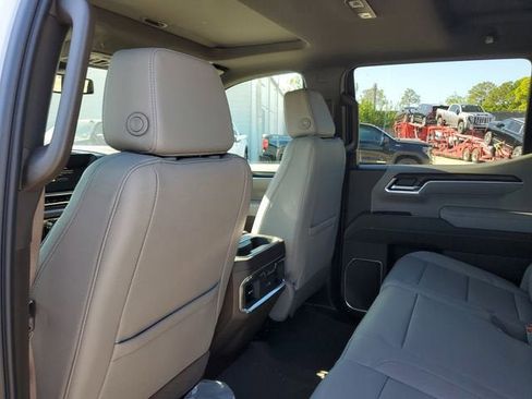 New 2026 GMC Sierra 1500 SLT w/ SLT Premium Plus Package image 12