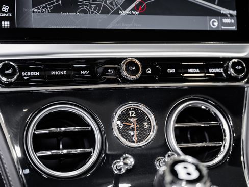 Used 2022 Bentley Continental GT V8 AWD/4WD image 32