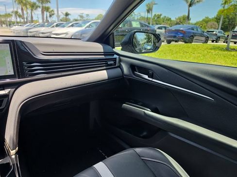 Used 2026 Toyota Camry Hybrid w/ Multimedia Upgrade Package FWD image 9