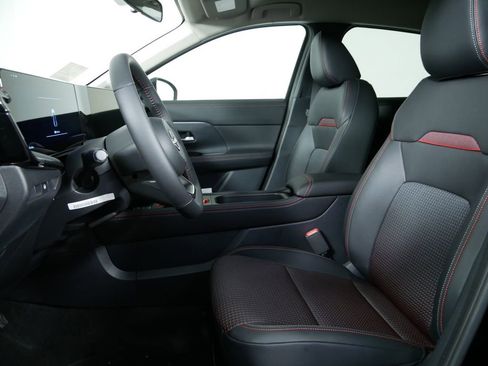 New 2026 Nissan Kicks SR w/ Cold Weather Package AWD/4WD image 16