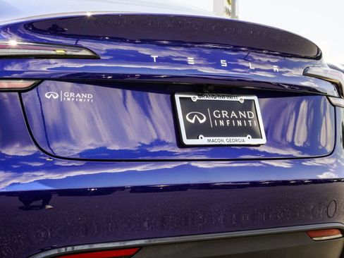 Used 2025 Tesla Model 3 Long Range RWD image 13