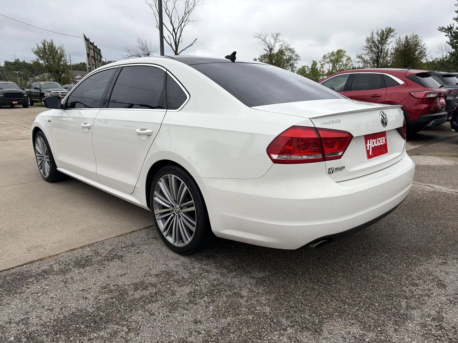 Used 2015 Volkswagen Passat 1.8T Sport FWD image 6
