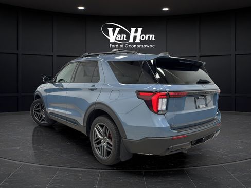 Used 2025 Ford Explorer ST-Line w/ Premium Package AWD/4WD image 6