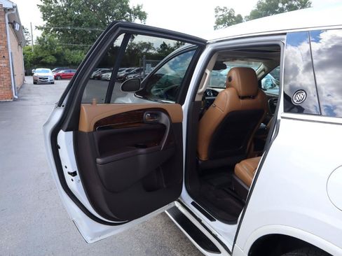Used 2017 Buick Enclave Premium w/ Experience Buick Package AWD/4WD image 17