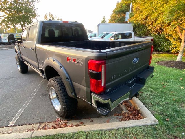 Used 2023 Ford F350 Lariat w/ Tow Technology Package AWD/4WD image 31
