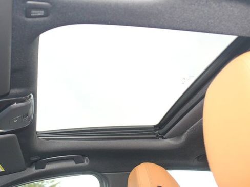 New 2026 BMW 330i Sedan w/ Premium Package image 22