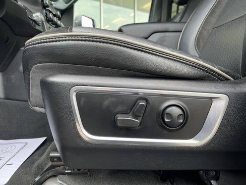 Used 2024 RAM 1500 Laramie image 21