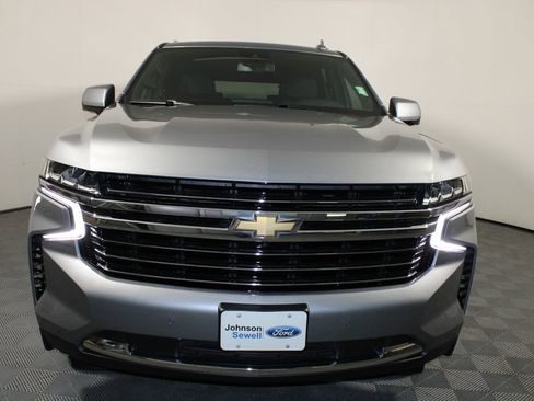 Used 2023 Chevrolet Tahoe LT w/ Luxury Package image 3