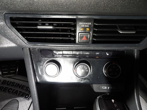 Used 2024 Volkswagen Jetta Sport FWD image 15
