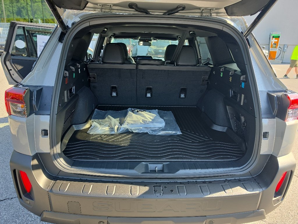 New 2026 Subaru Outback Limited AWD/4WD image 18