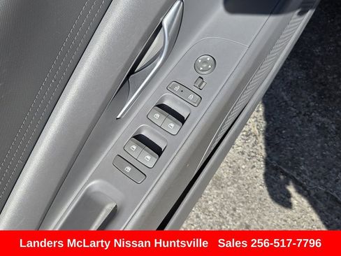 Used 2024 Hyundai Elantra SEL FWD image 22