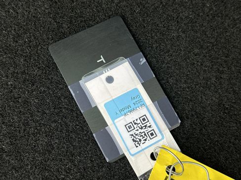 Used 2024 Tesla Model Y Long Range image 22