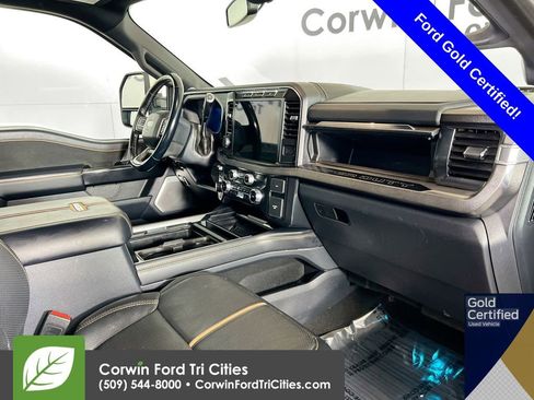 Used 2023 Ford F350 Platinum image 31