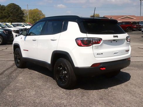 Used 2024 Jeep Compass Trailhawk w/ Trailhawk Convenience Group image 5