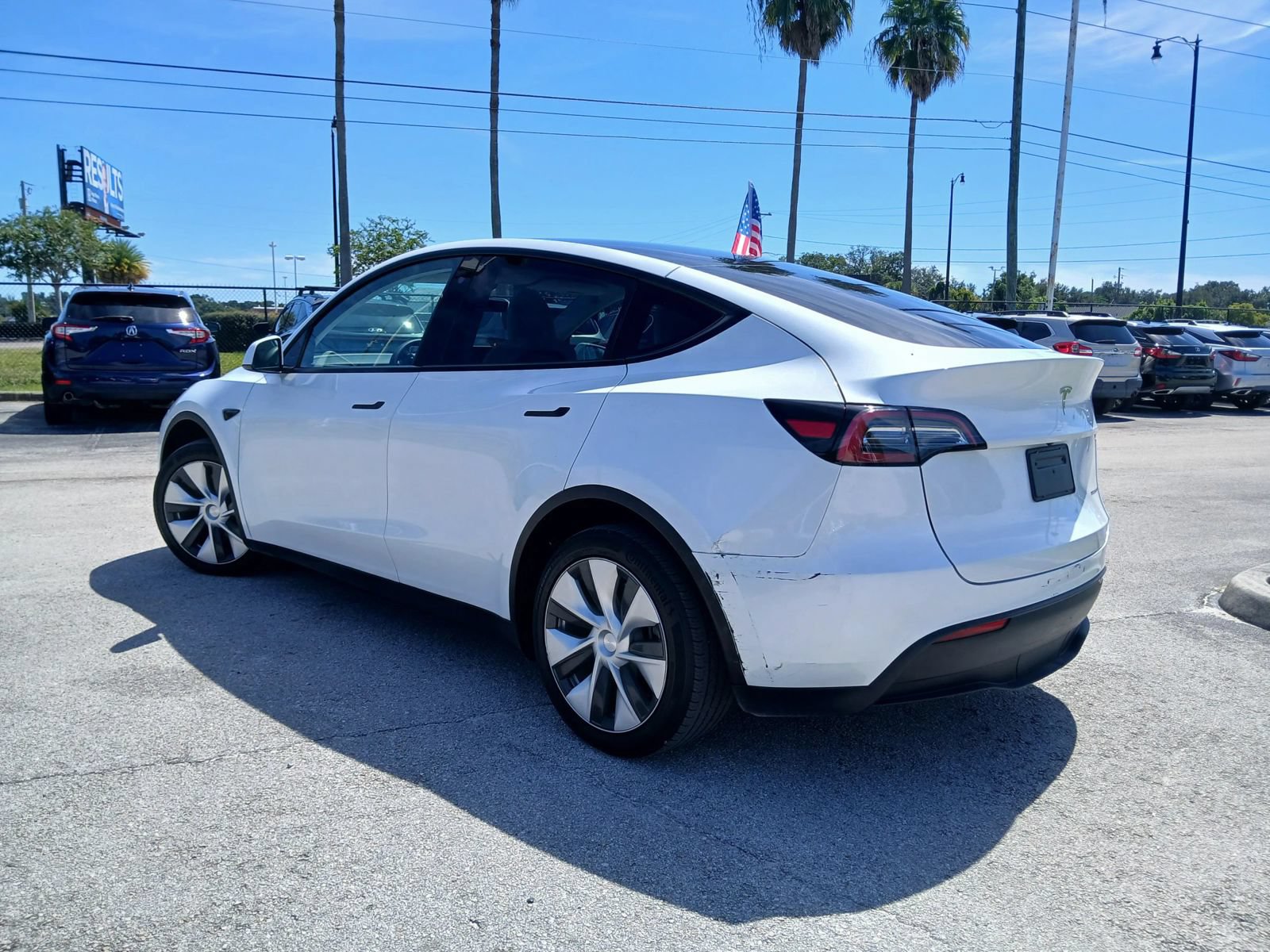 Used 2023 Tesla Model Y Long Range AWD/4WD image 4