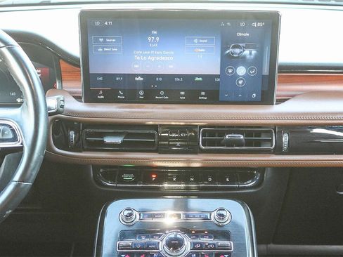 Used 2022 Lincoln Nautilus Reserve w/ Equipment Group 202A image 17