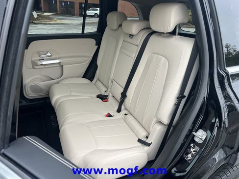 Used 2023 Mercedes-Benz GLB 250 image 22