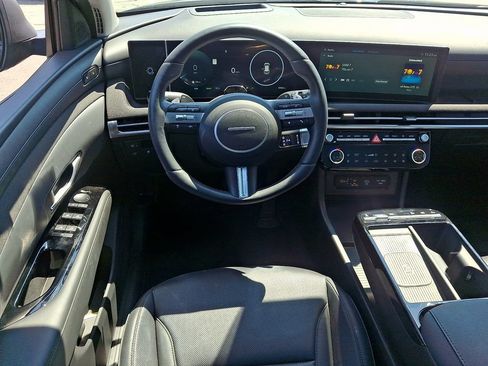 Used 2025 Hyundai Tucson Limited AWD/4WD image 11