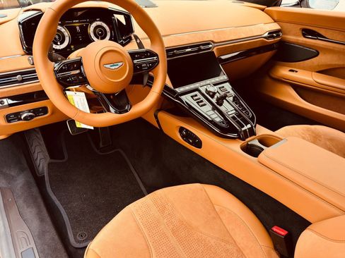 New 2025 Aston Martin V8 Vantage Coupe image 3