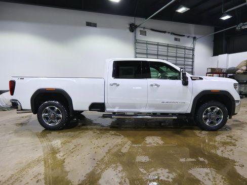 New 2026 GMC Sierra 3500 SLT w/ SLT Premium Package image 2