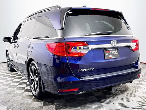 Used 2018 Honda Odyssey Elite image 5