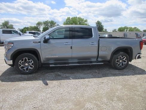 New 2026 GMC Sierra 1500 SLT w/ SLT Premium Plus Package AWD/4WD image 11