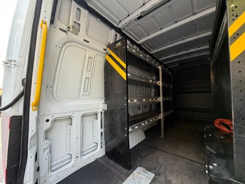 Used 2023 Mercedes-Benz Sprinter 2500 image 7