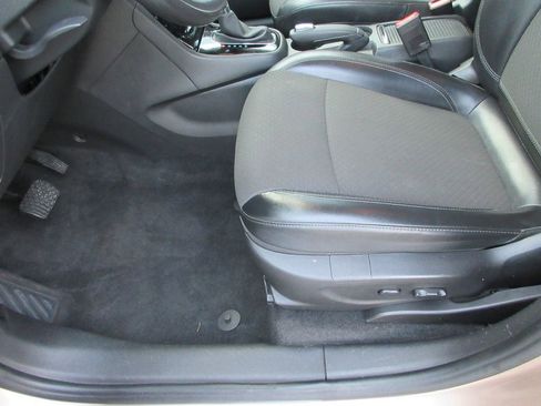 Used 2019 Buick Encore Preferred AWD/4WD image 21