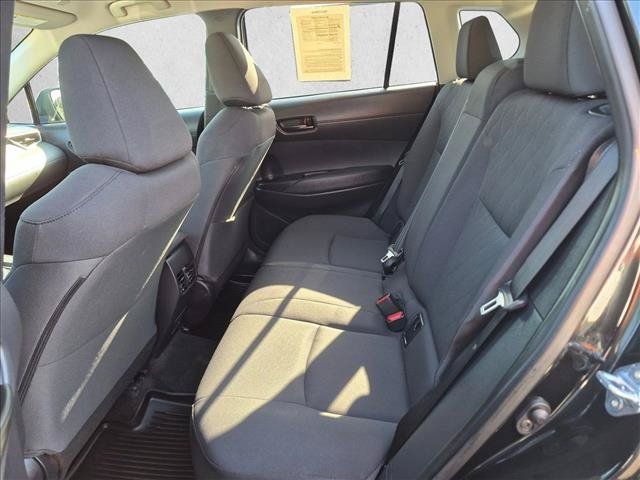 Certified 2026 Toyota Corolla Cross LE FWD image 18