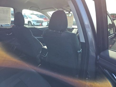 Used 2025 Subaru Outback Premium image 15