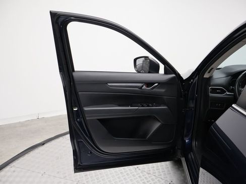 Used 2019 MAZDA CX-5 Touring image 16