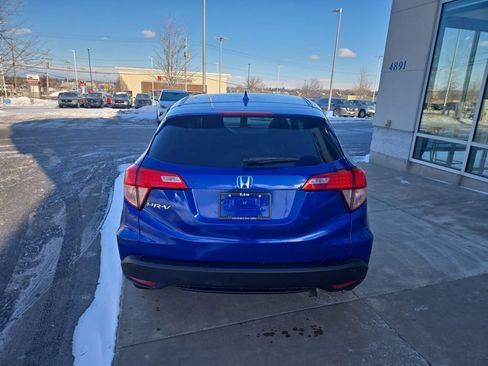 Used 2018 Honda HR-V EX image 4